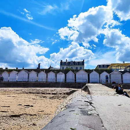 A - 100m De La Apartamento