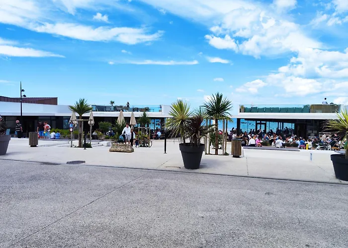 Apartamento A - 100m De La *