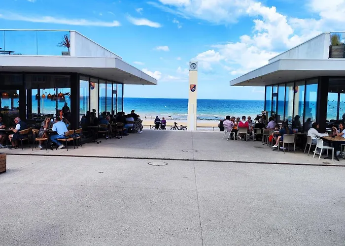 A - 100m De La 吕克索梅